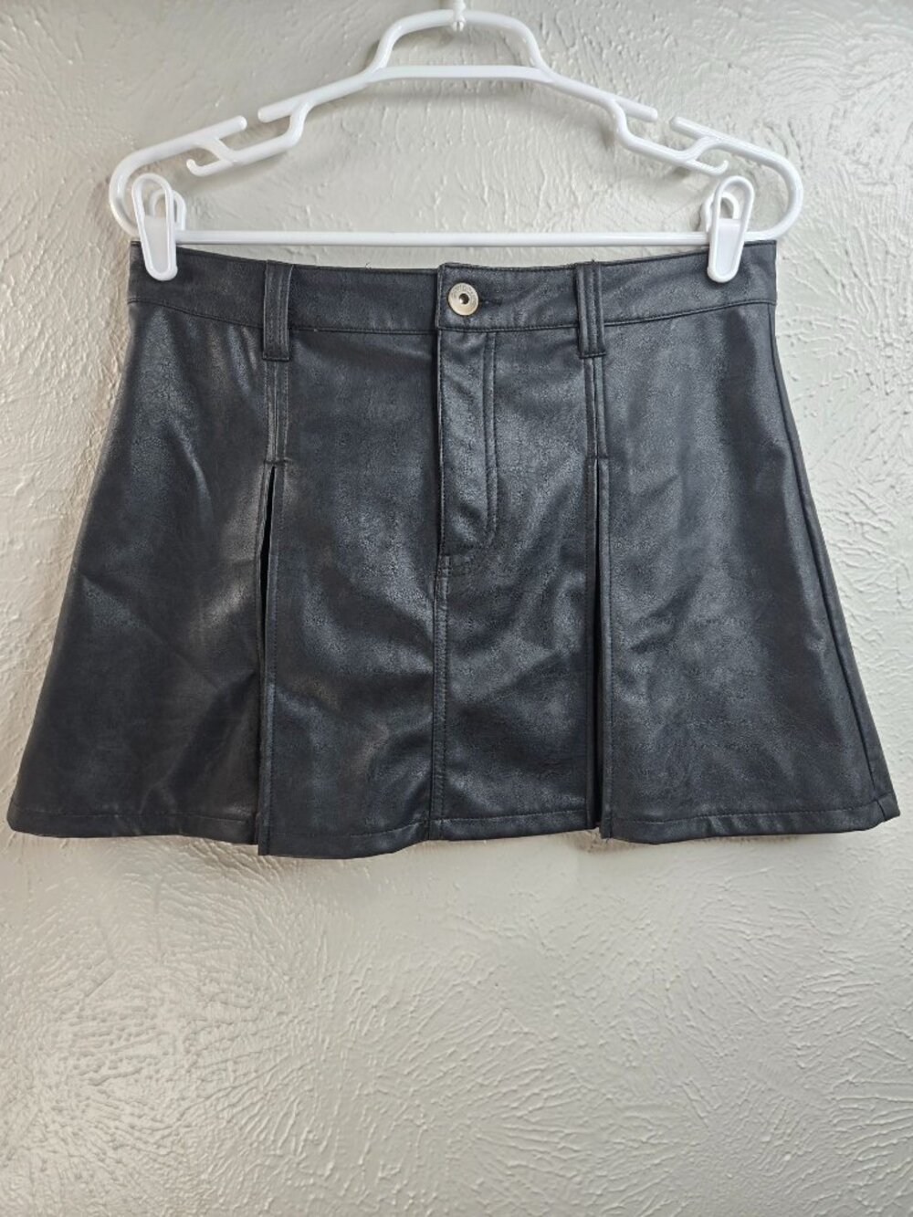 H&M Pleated Faux Leather Mini Skater Skirt Small Black Y2K Edgy Grunge Punk Goth